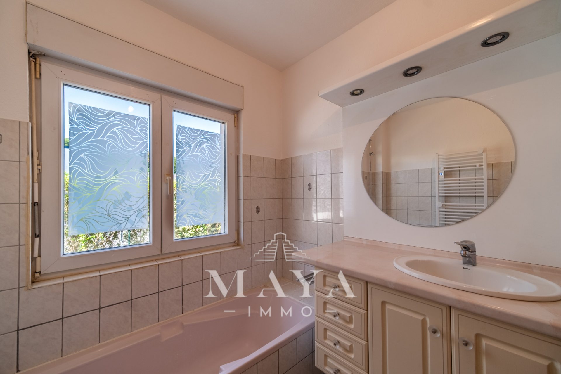 WALDIGHOFFEN, immeuble composé de deux appartements F3
