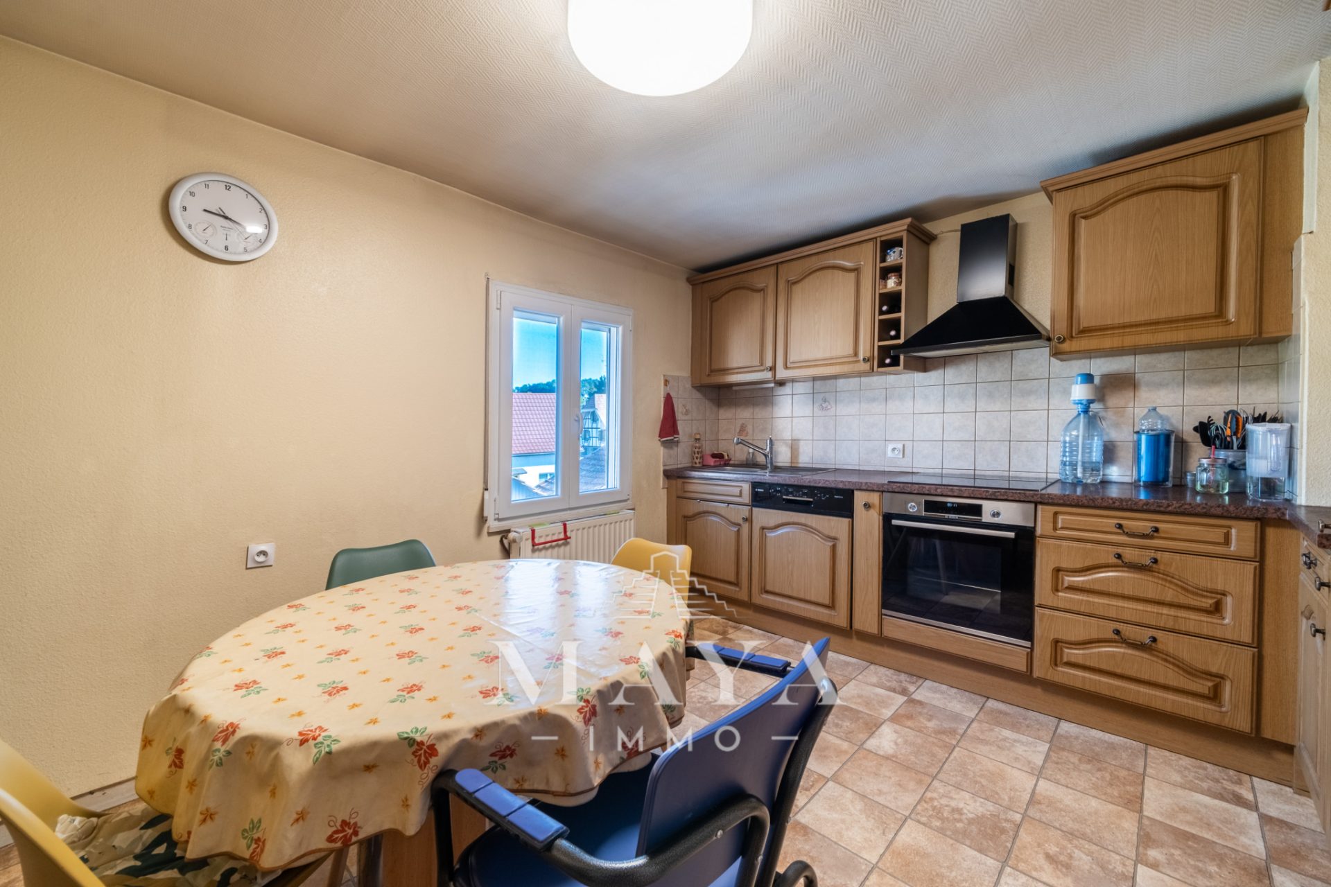 DURMENACH, Maison de village de 304m2