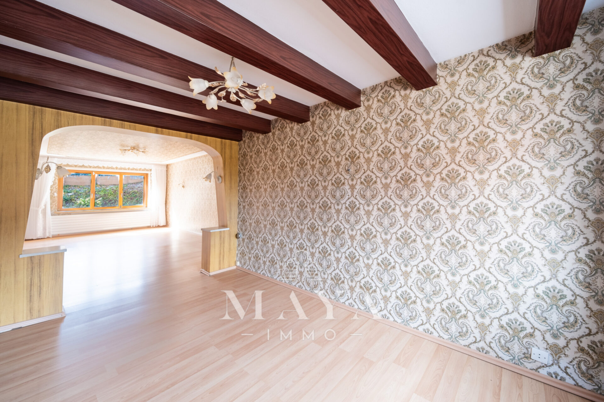 MAISON AVEC GRANGE ATTENANTE