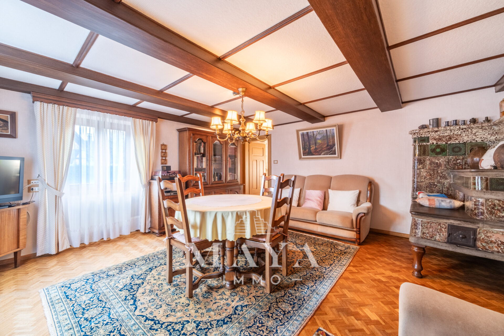 OLTINGUE, MAISON AVEC GRANGE ET DEPENDANCES