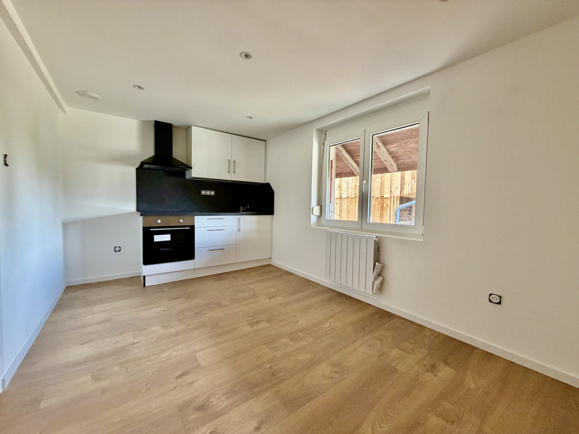 JETTIGEN, APPARTEMENT F3 AVEC DEUX PARKING