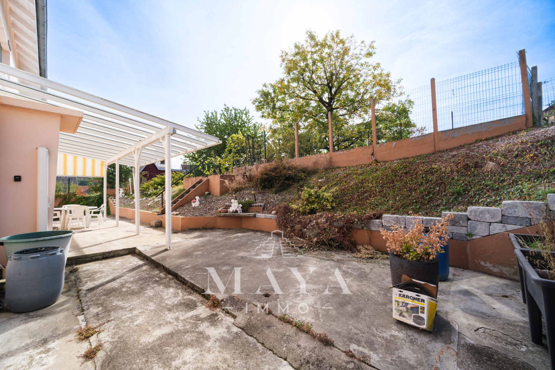MAISON AVEC GRANGE ATTENANTE