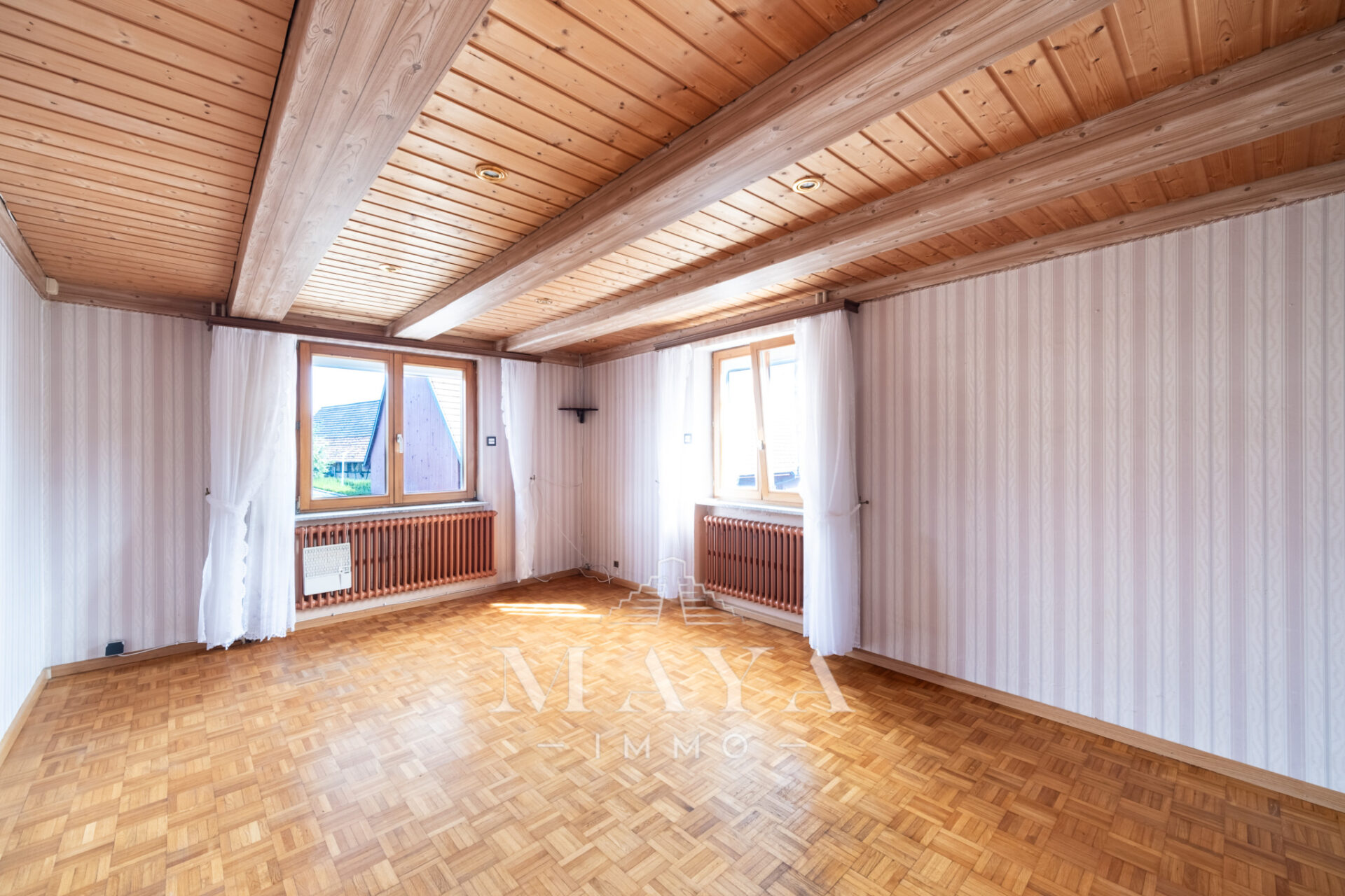 MAISON AVEC GRANGE ATTENANTE