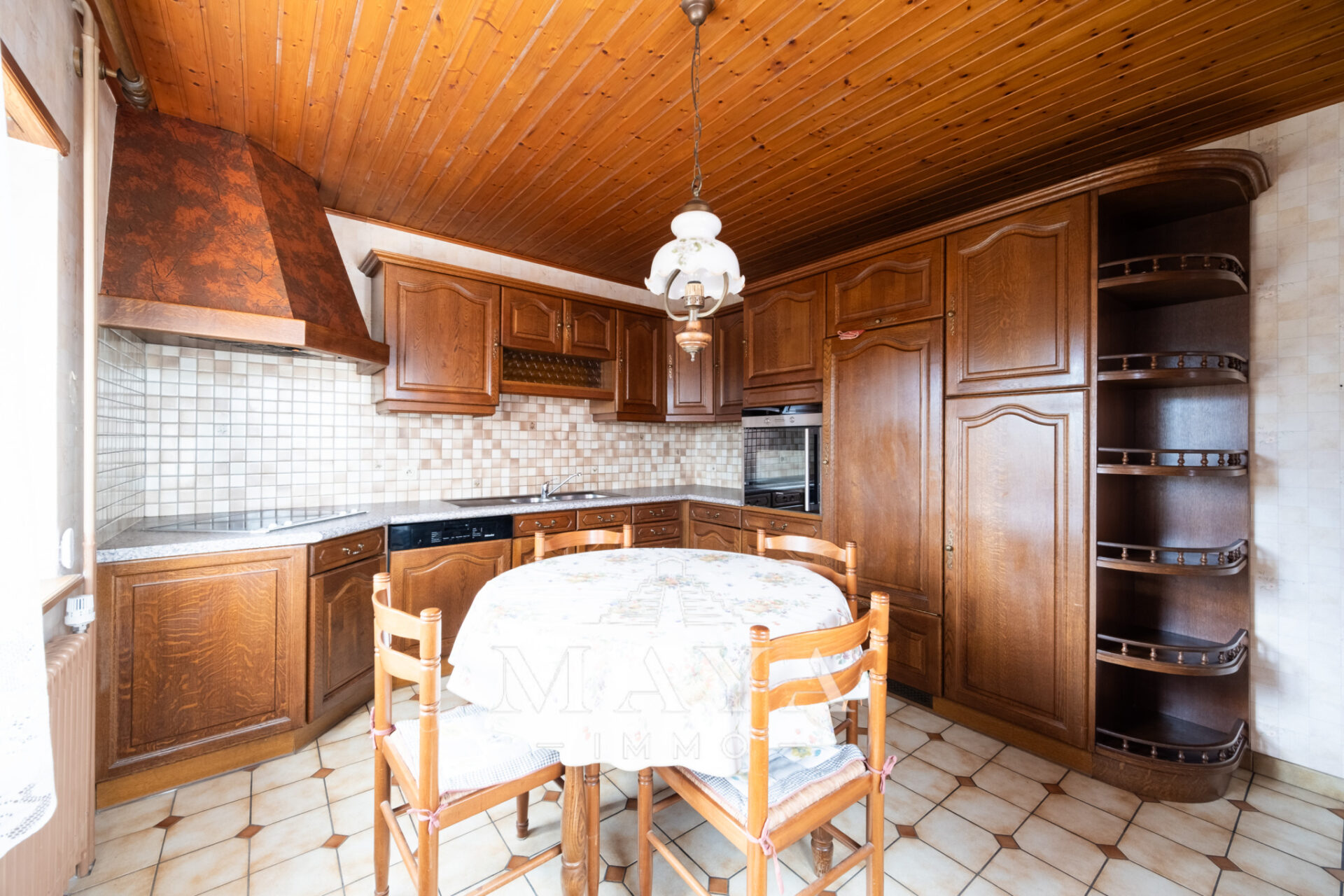 MAISON AVEC GRANGE ATTENANTE