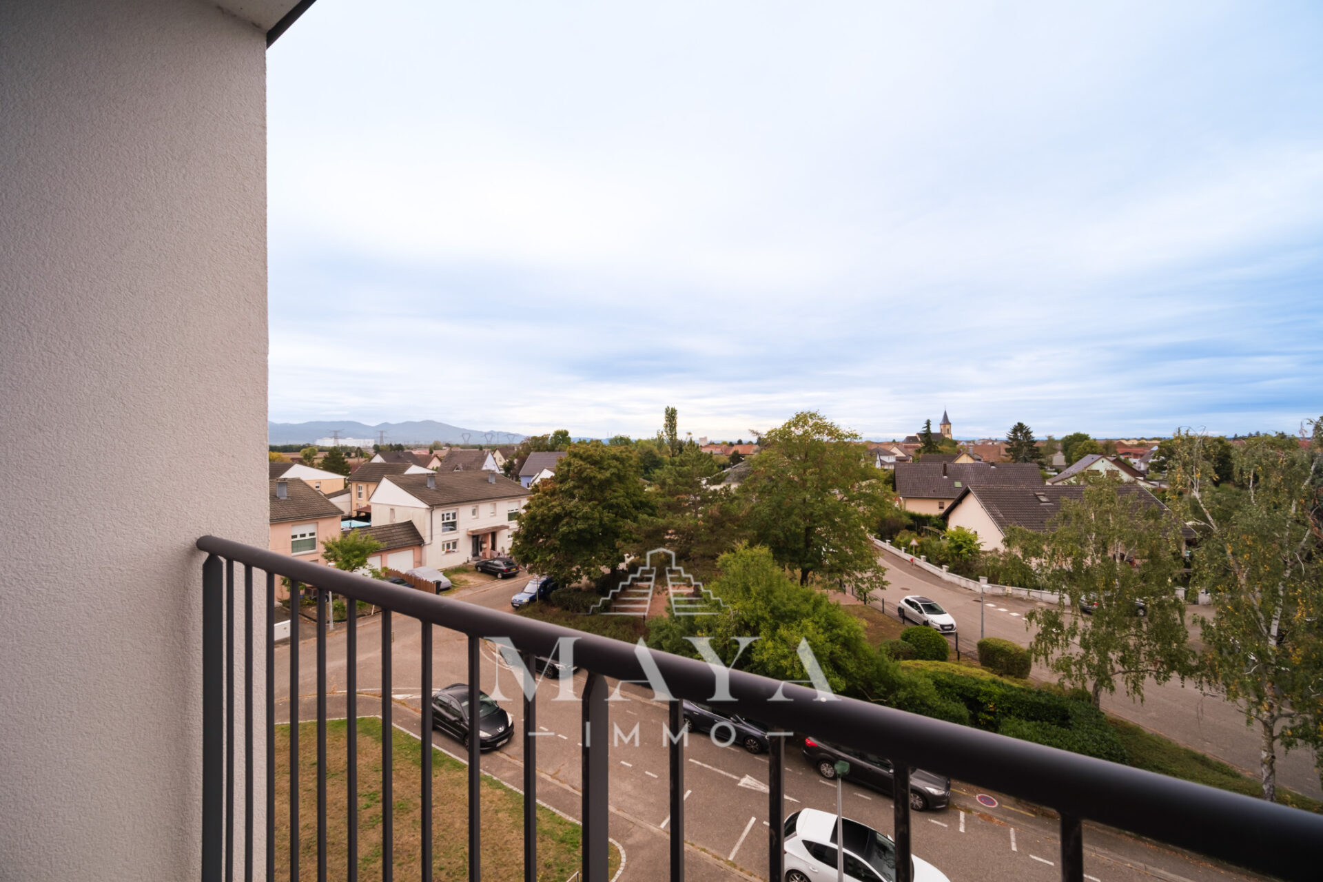 FESSENHEIM, Appartement de 80m2 avec balcons, garage et cave