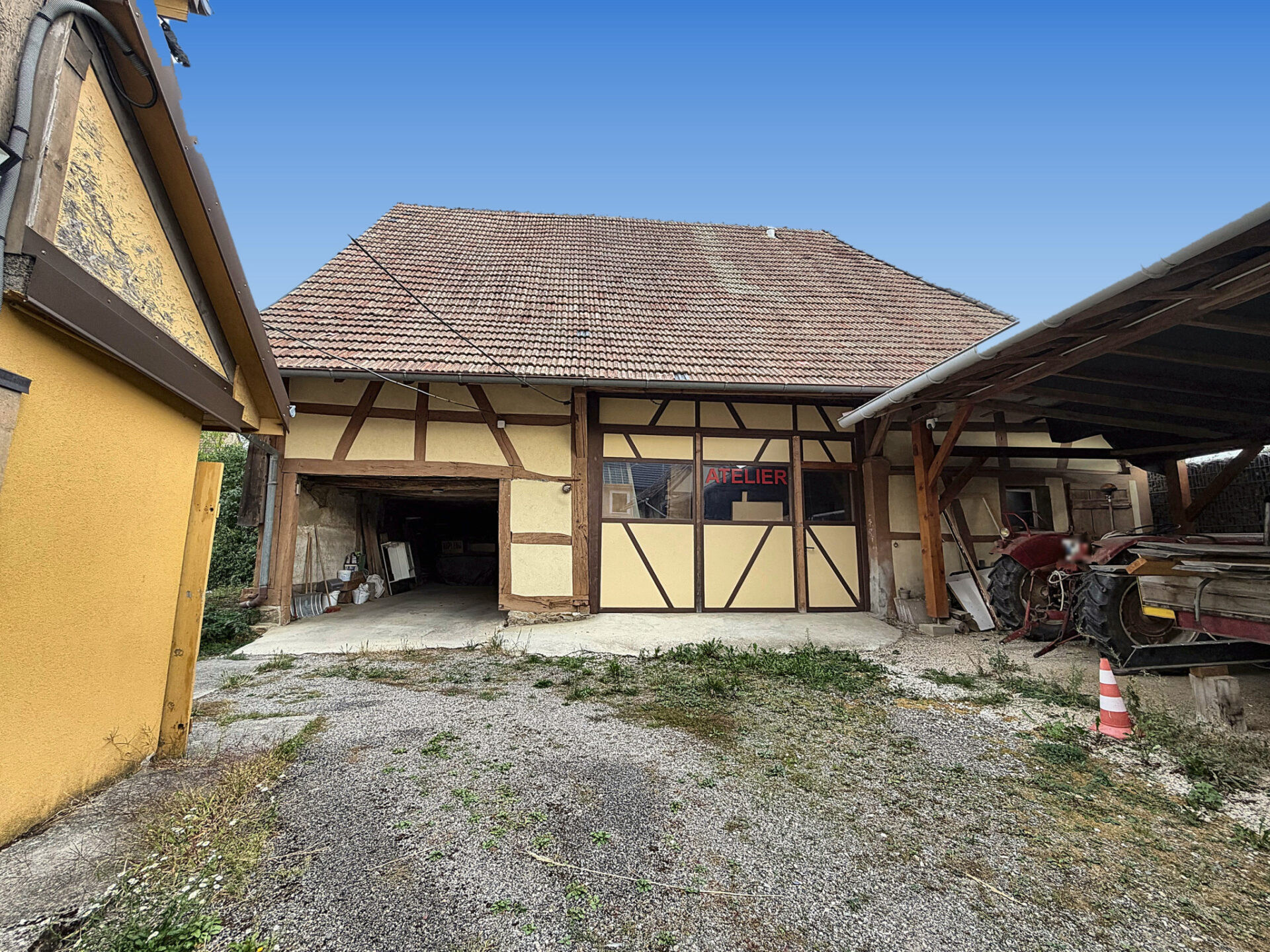 Maison alsacienne de 195 m2 à colombages avec dépendances su